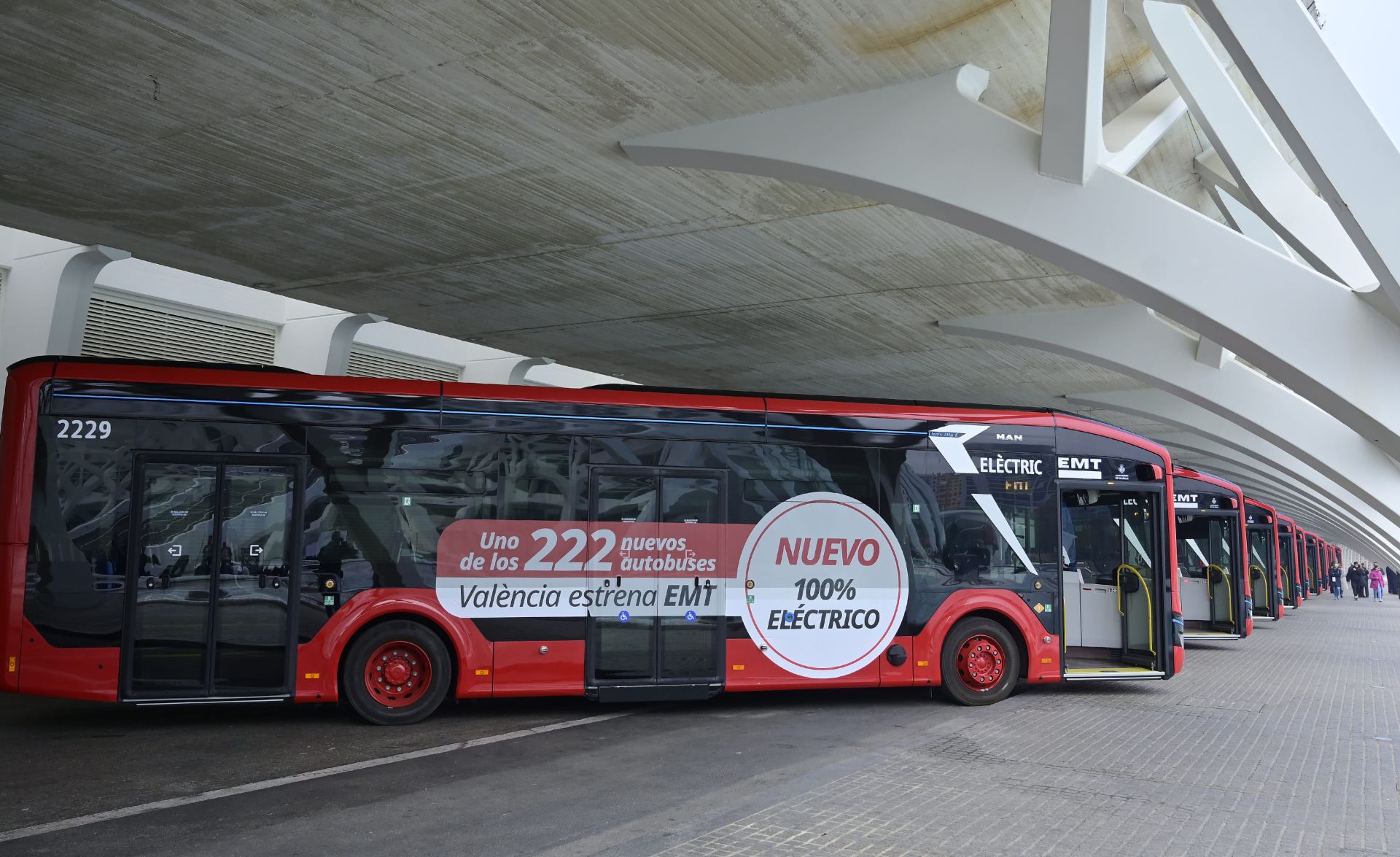 as-son-los-26-nuevos-autobuses-de-emt-que-circular-n-por-valencia